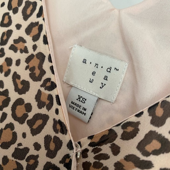 Womens animal print dress never worn - Picture 4 of 8